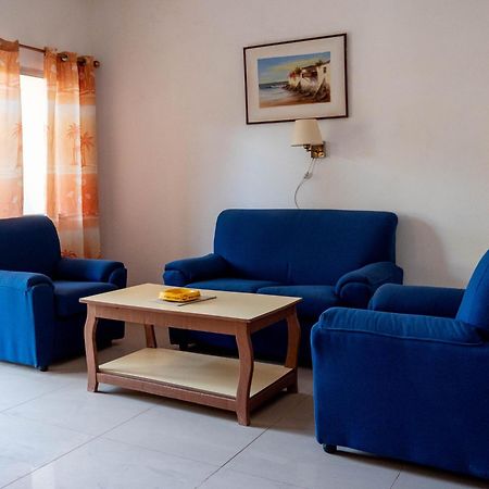 Cape Point Hotel Bakau Екстер'єр фото