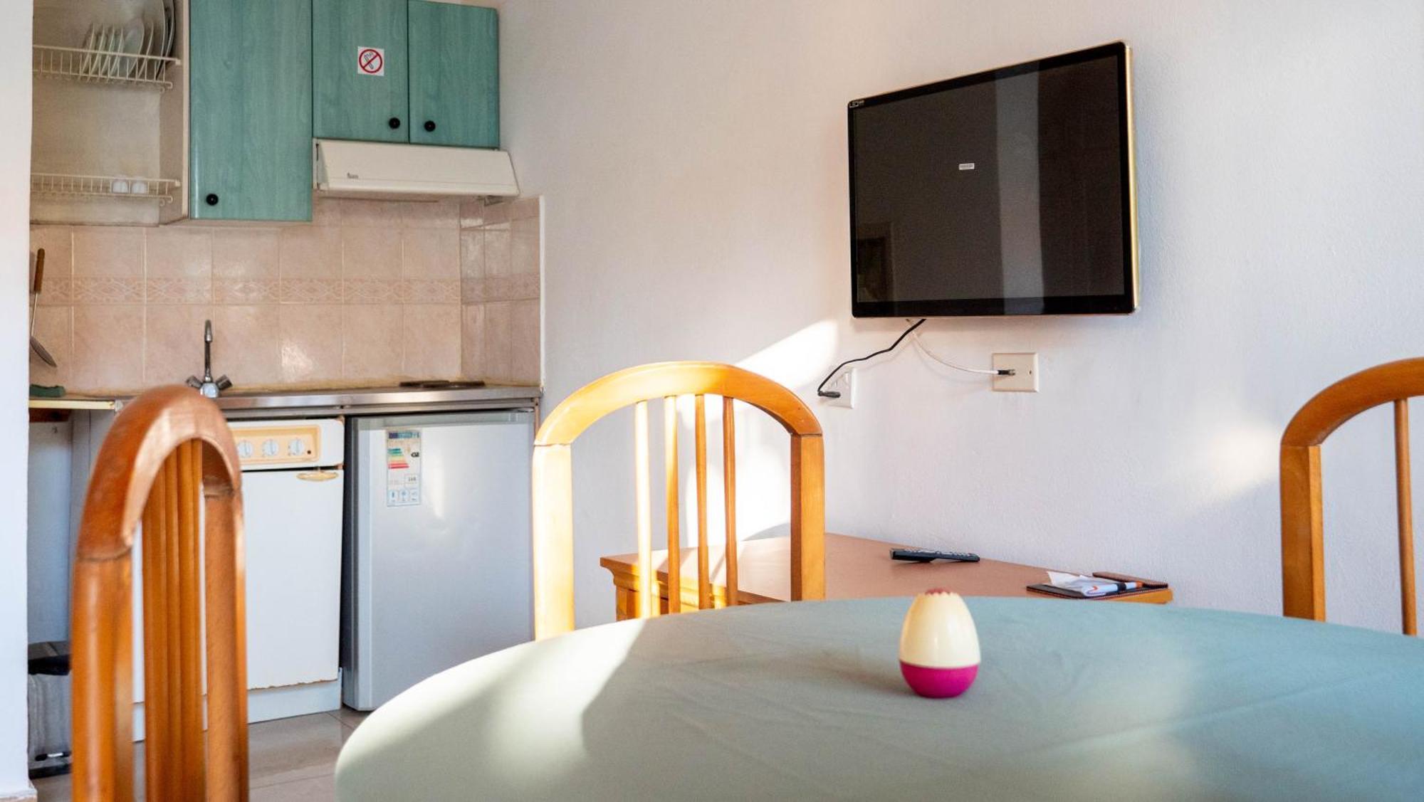 Cape Point Hotel Bakau Екстер'єр фото